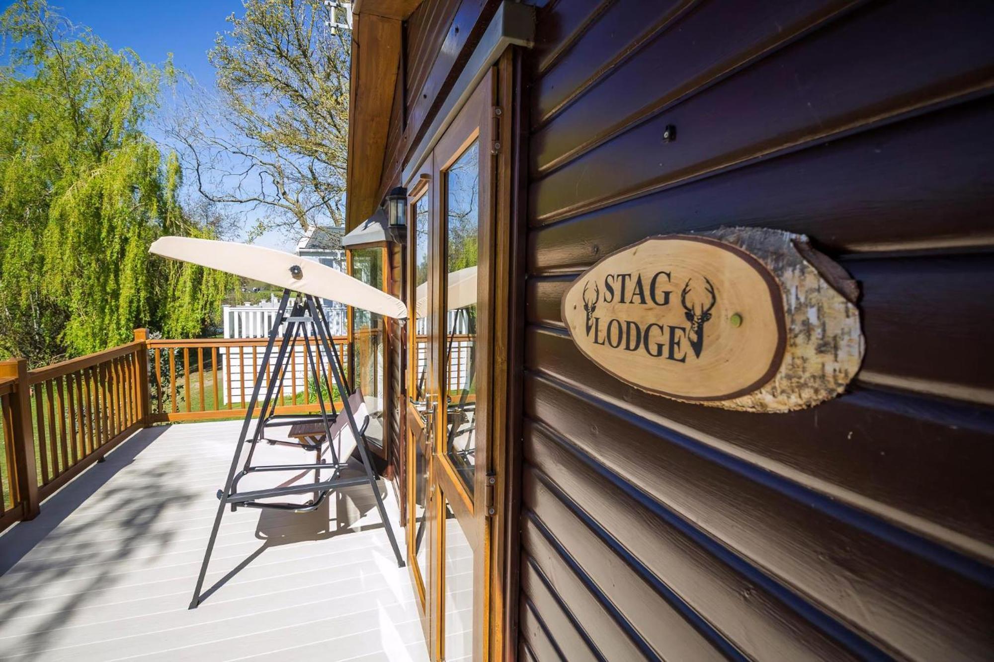 Stunning Lodge With Free Wifi For Hire At Carlton Meres In Suffolk Ref 60013M Saxmundham Eksteriør bilde