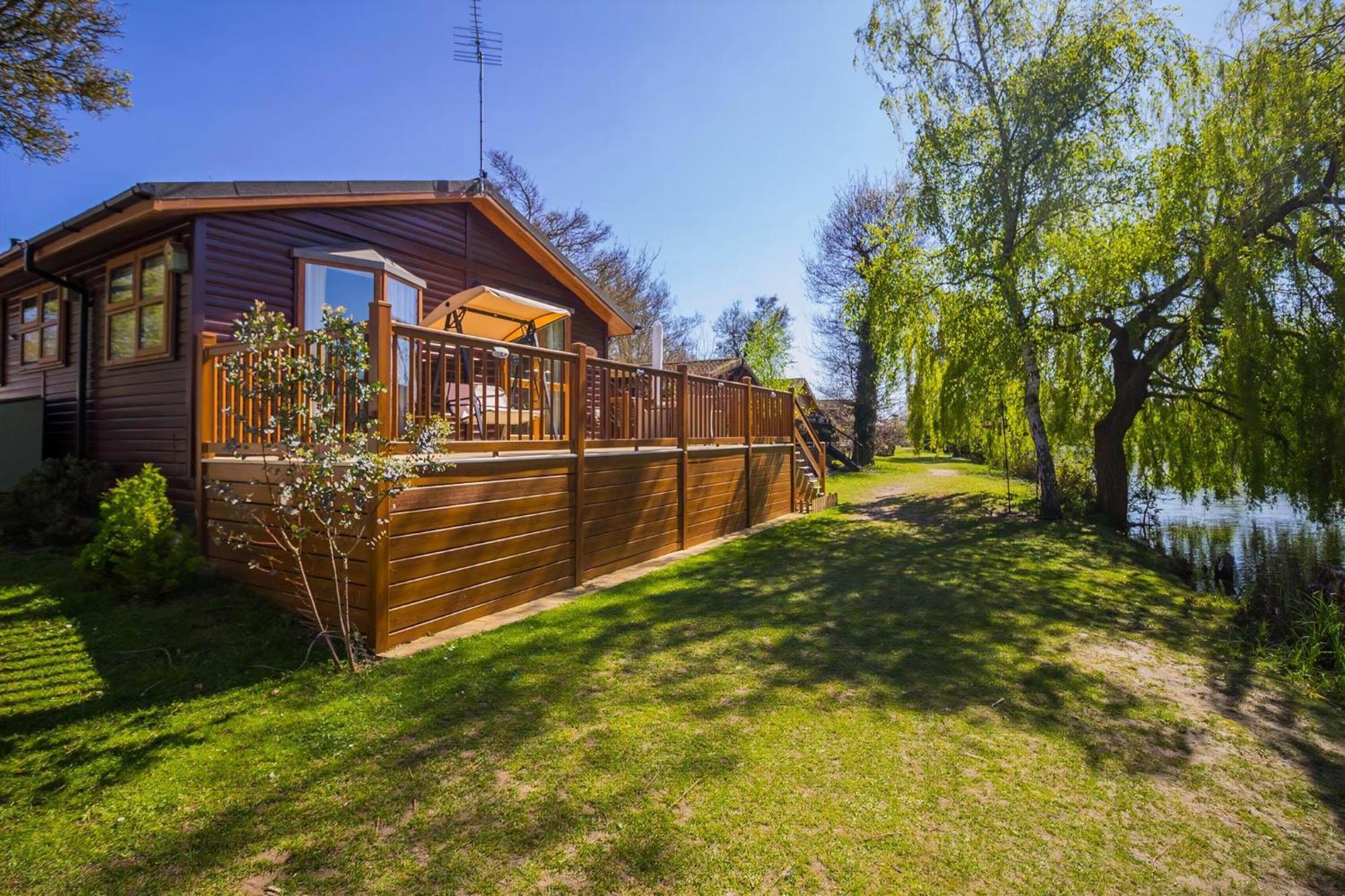 Stunning Lodge With Free Wifi For Hire At Carlton Meres In Suffolk Ref 60013M Saxmundham Eksteriør bilde